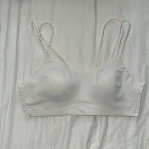 Lululemon White Like a Cloud Bra Light Support, B/C Cup